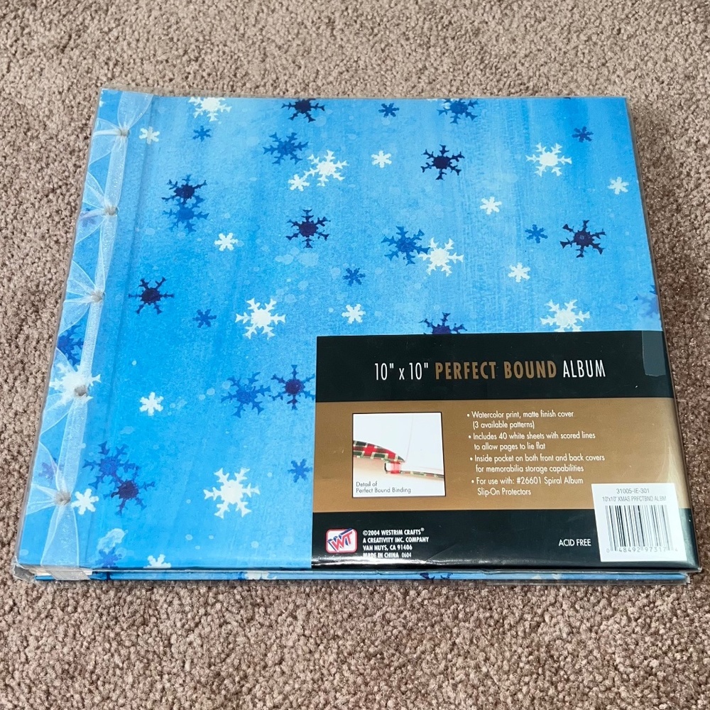 NEW! 10"x10" Scrapbook Christmas Bound Album Blue W/ Snowflakes and Ribbon